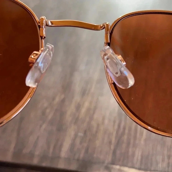 American Eagle  | Sunglasses - Picture 5 of 5